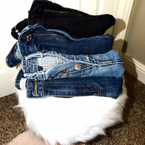 Bundle of Women's Jeans straight & skinny sz 29/30
